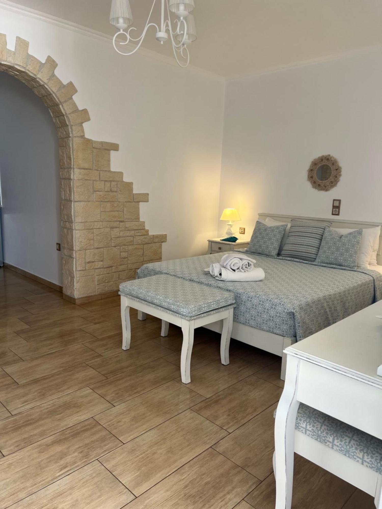 Katerina Apartments & Studios 나오우사 외부 사진